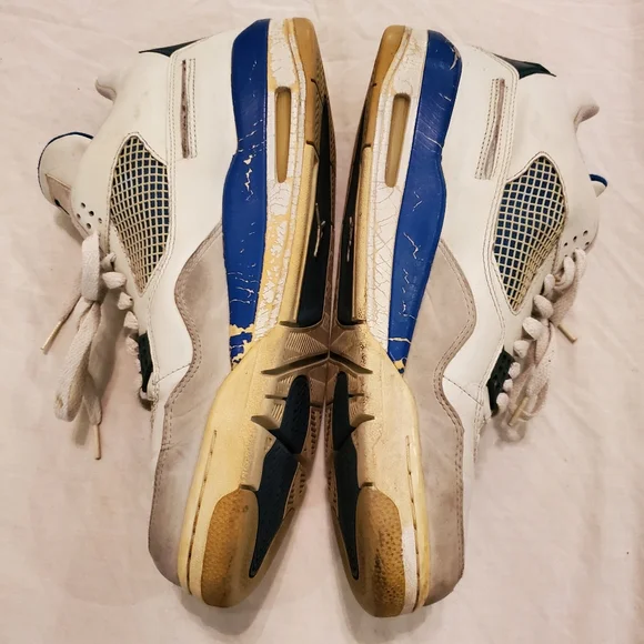 Size 12 - Jordan 4 Retro Military Blue 2006 - Picture 4 of 9